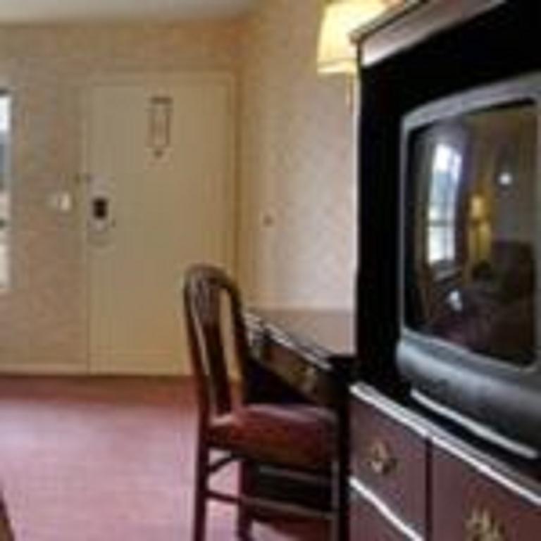Super 8 By Wyndham Decatur Priceville Ngoại thất bức ảnh