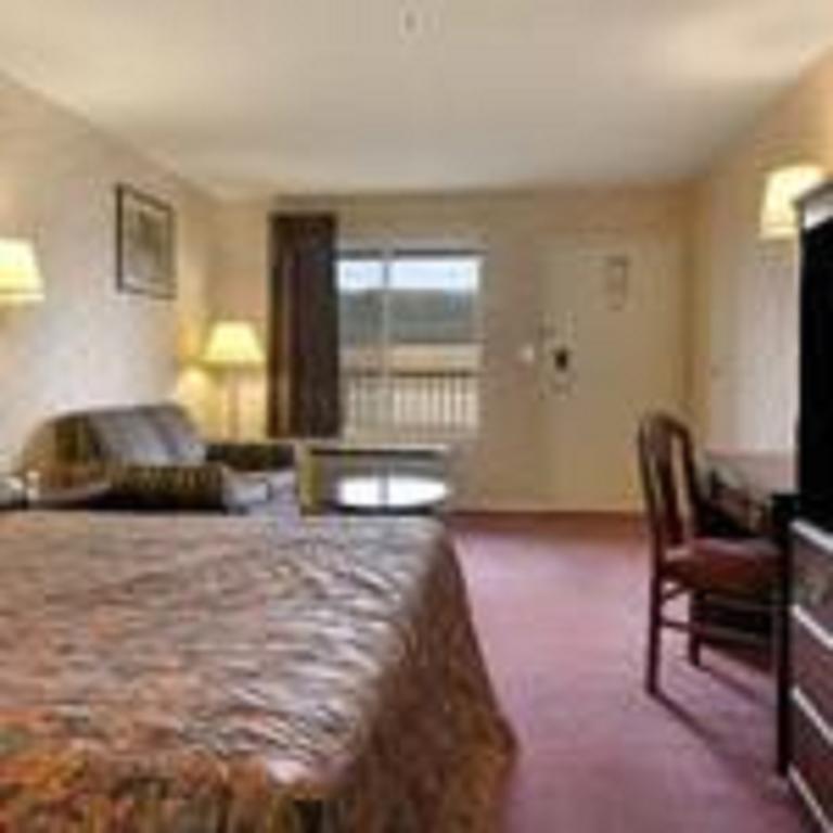 Super 8 By Wyndham Decatur Priceville Ngoại thất bức ảnh