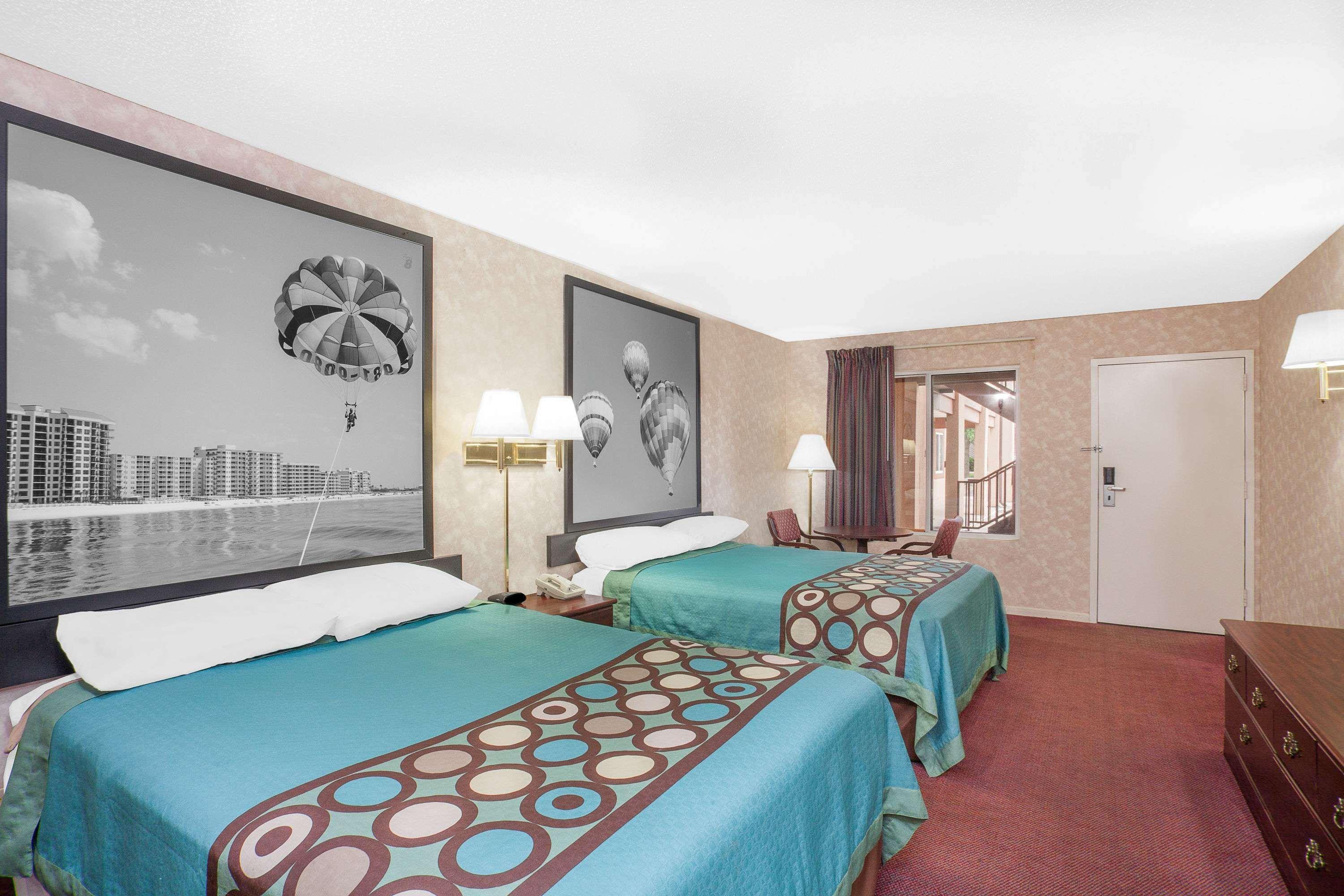 Super 8 By Wyndham Decatur Priceville Ngoại thất bức ảnh