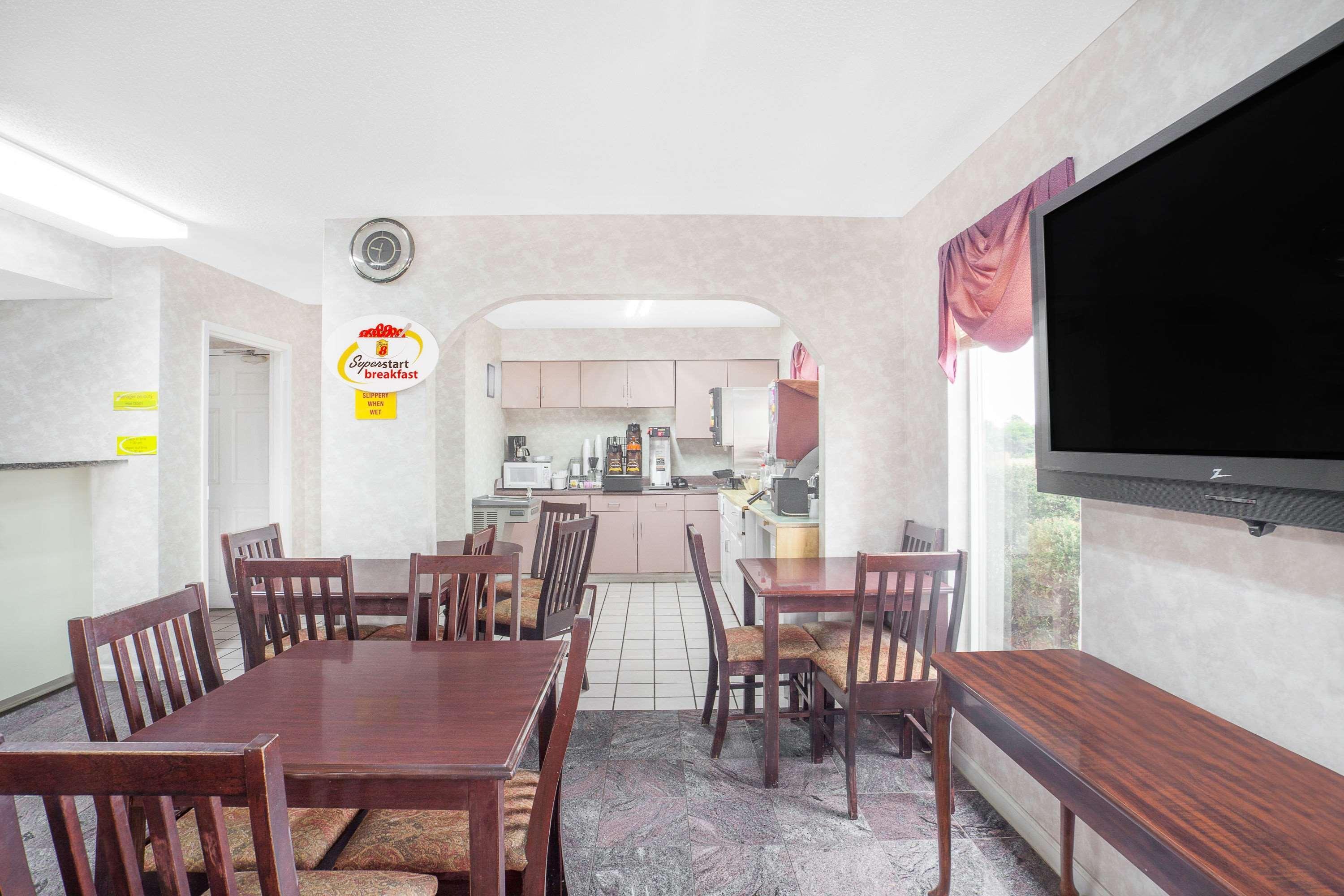 Super 8 By Wyndham Decatur Priceville Ngoại thất bức ảnh