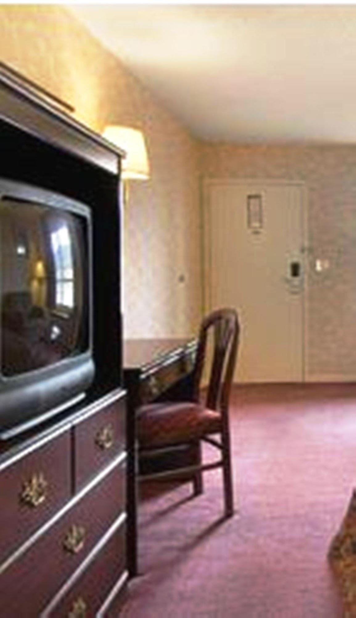 Super 8 By Wyndham Decatur Priceville Ngoại thất bức ảnh